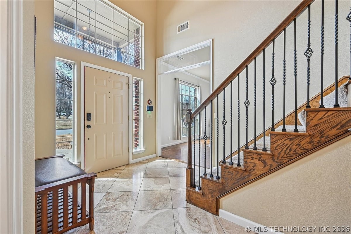617 N Willow Avenue Property Photo 6