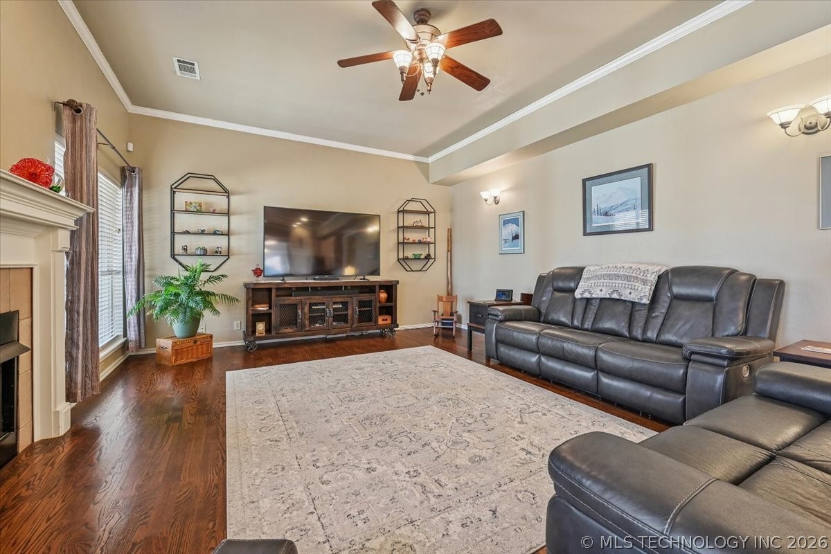 617 N Willow Avenue Property Photo 16