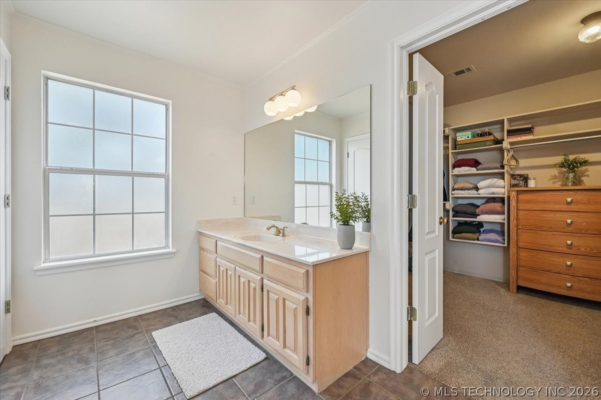 617 N Willow Avenue Property Photo 34