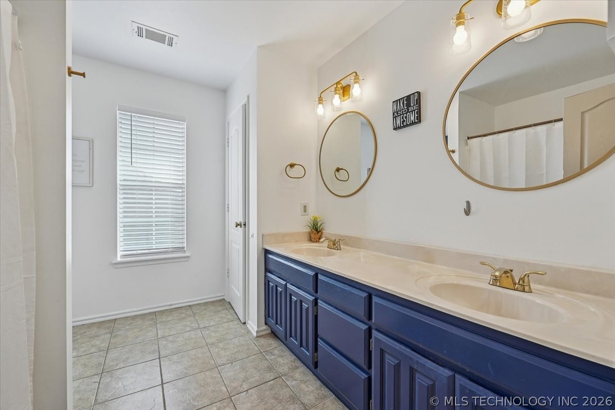 617 N Willow Avenue Property Photo 43