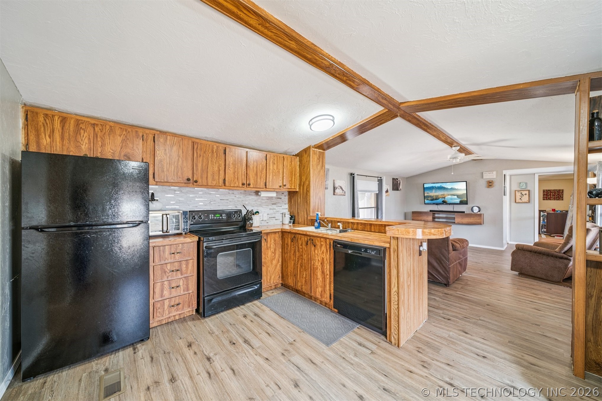 429572 E 1148 Road Property Photo 7