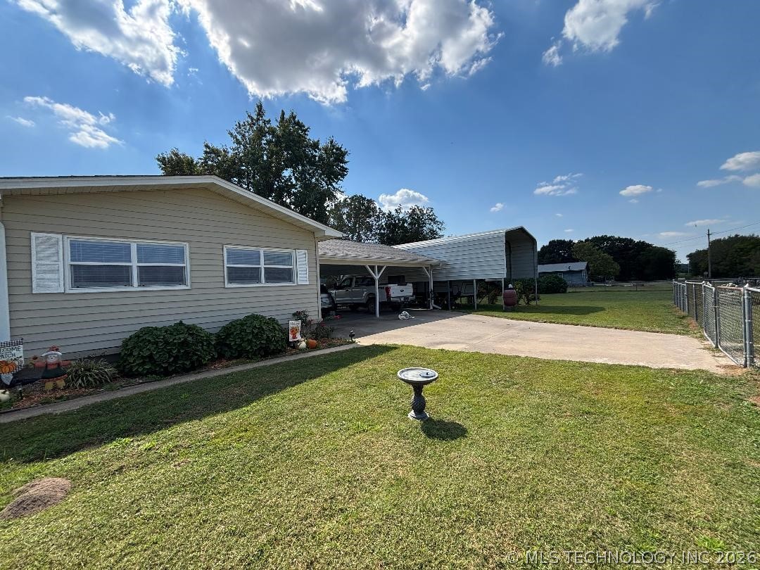 411064 E 1180 Road Property Photo 3