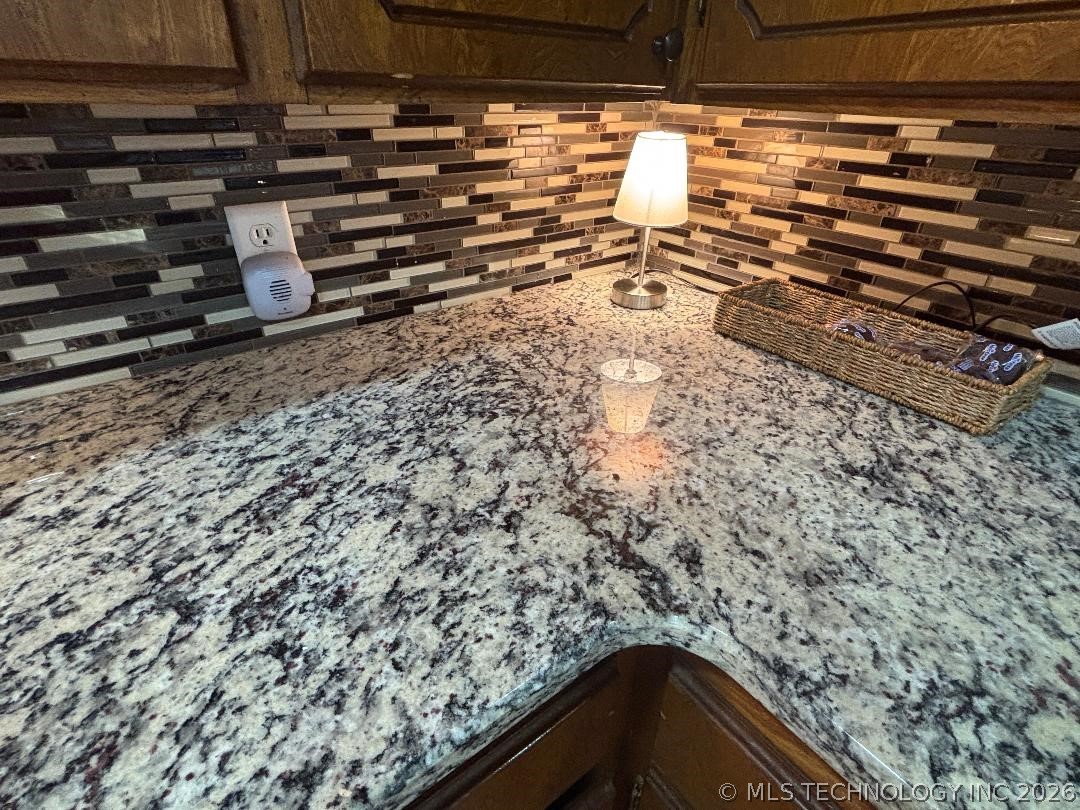 411064 E 1180 Road Property Photo 21