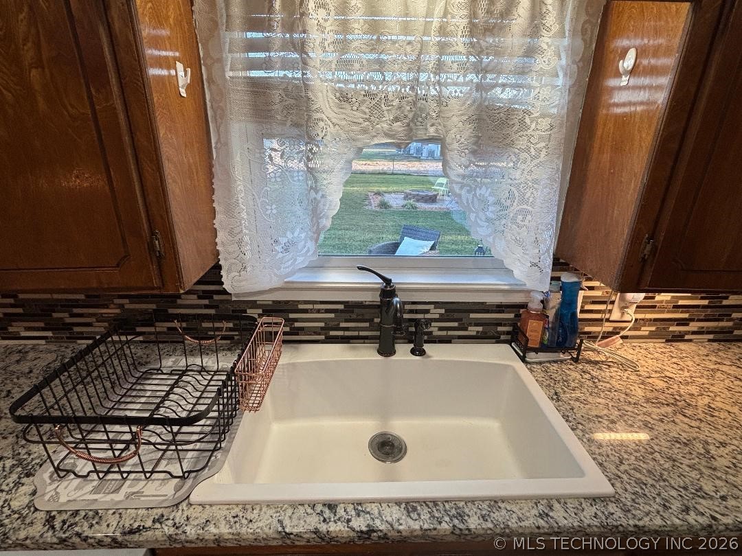 411064 E 1180 Road Property Photo 22