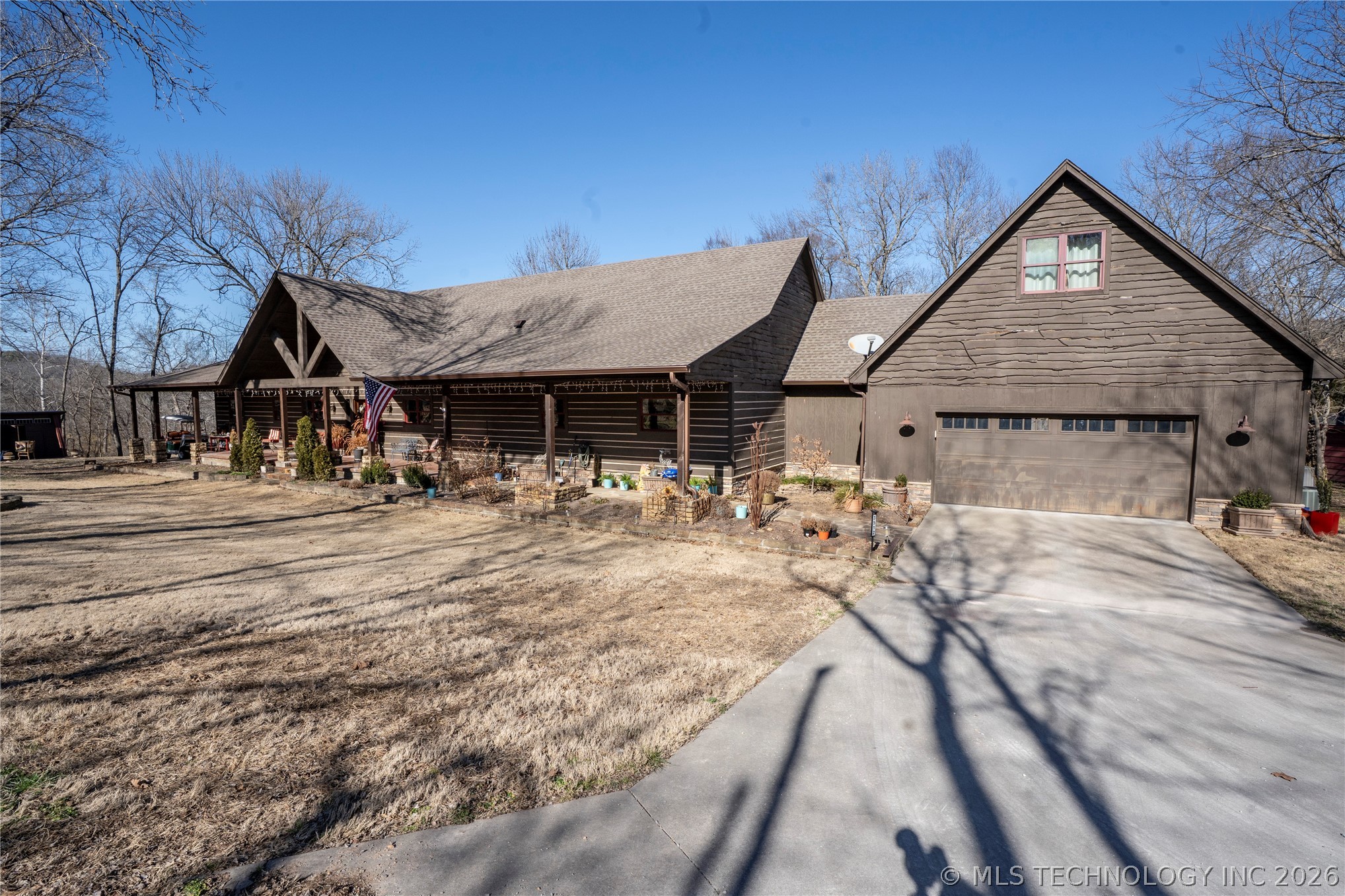 3512 E 440 Road Property Photo 2