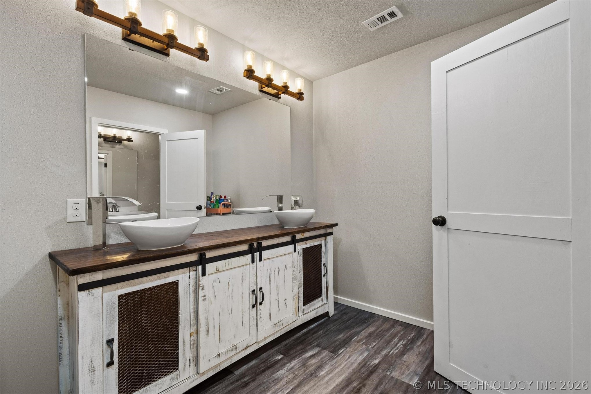 169 Cardinal Property Photo 22