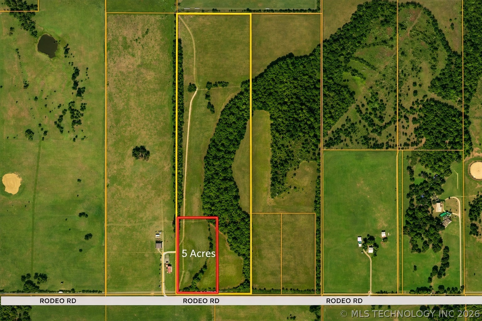 2 Rodeo Road Property Photo 4