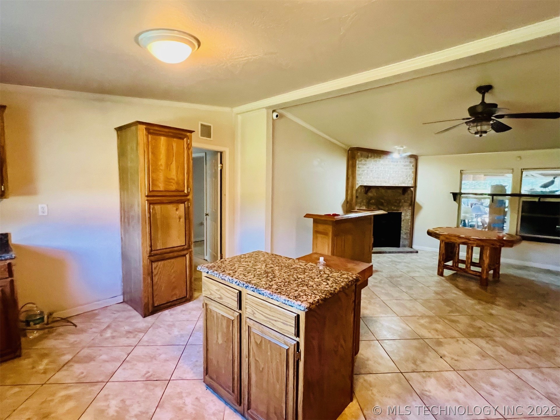 4826 Willis Drive Property Photo 7