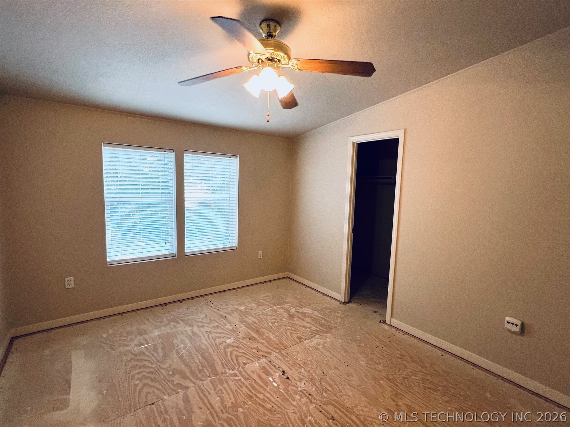 4826 Willis Drive Property Photo 8