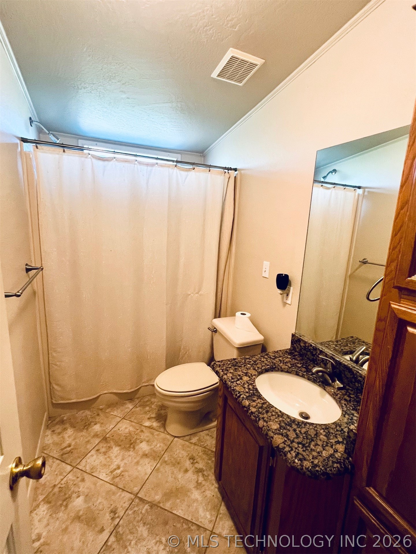4826 Willis Drive Property Photo 9