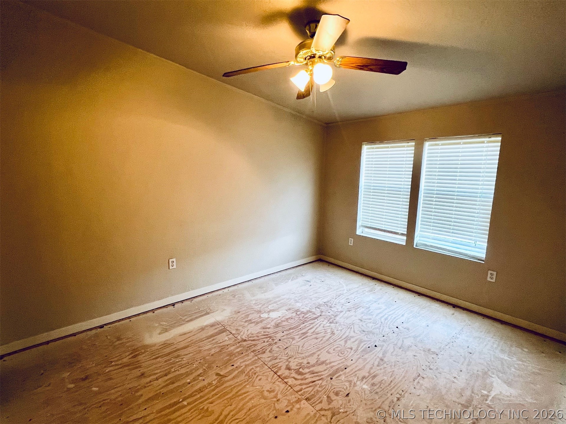 4826 Willis Drive Property Photo 10