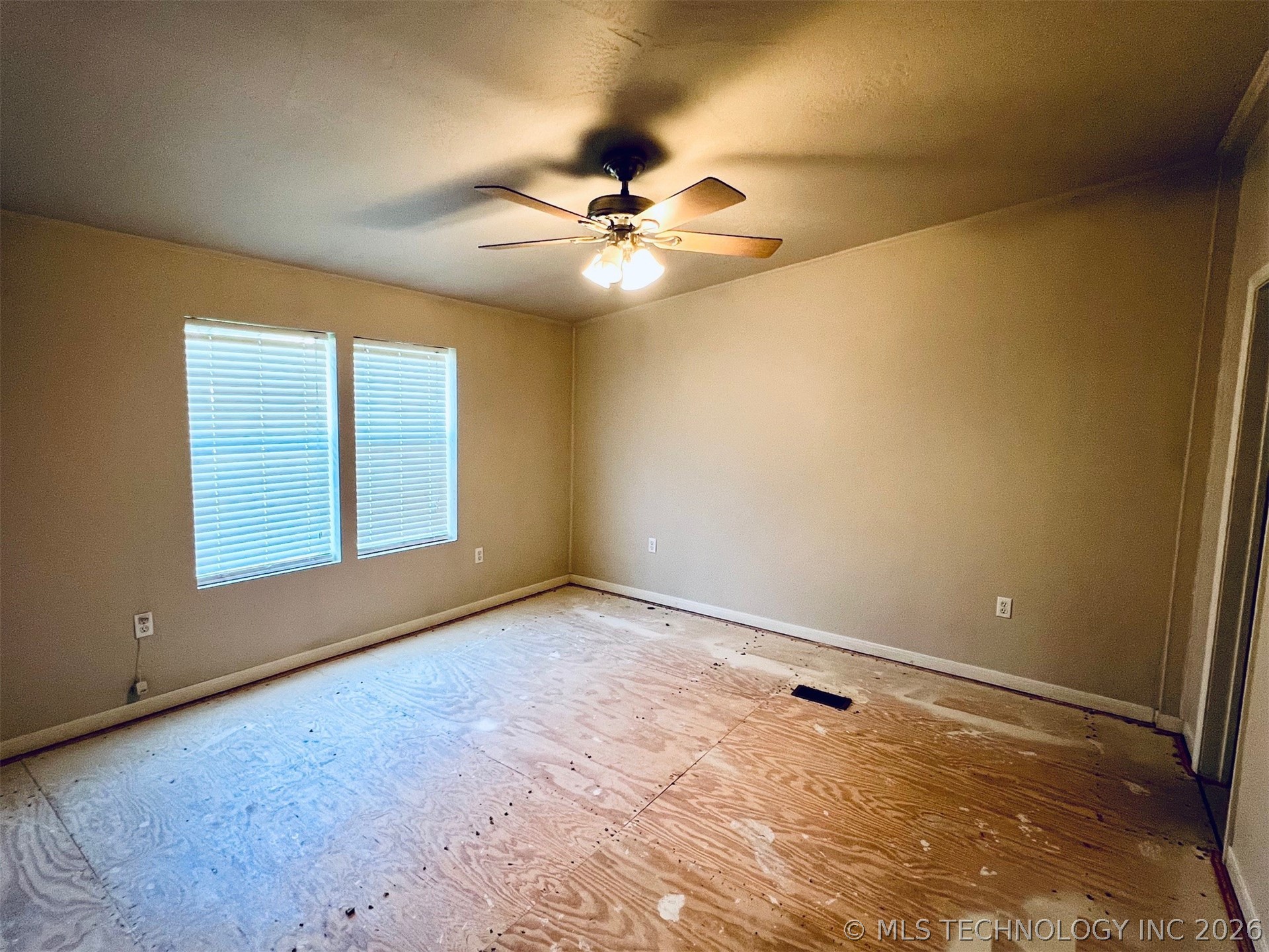 4826 Willis Drive Property Photo 12