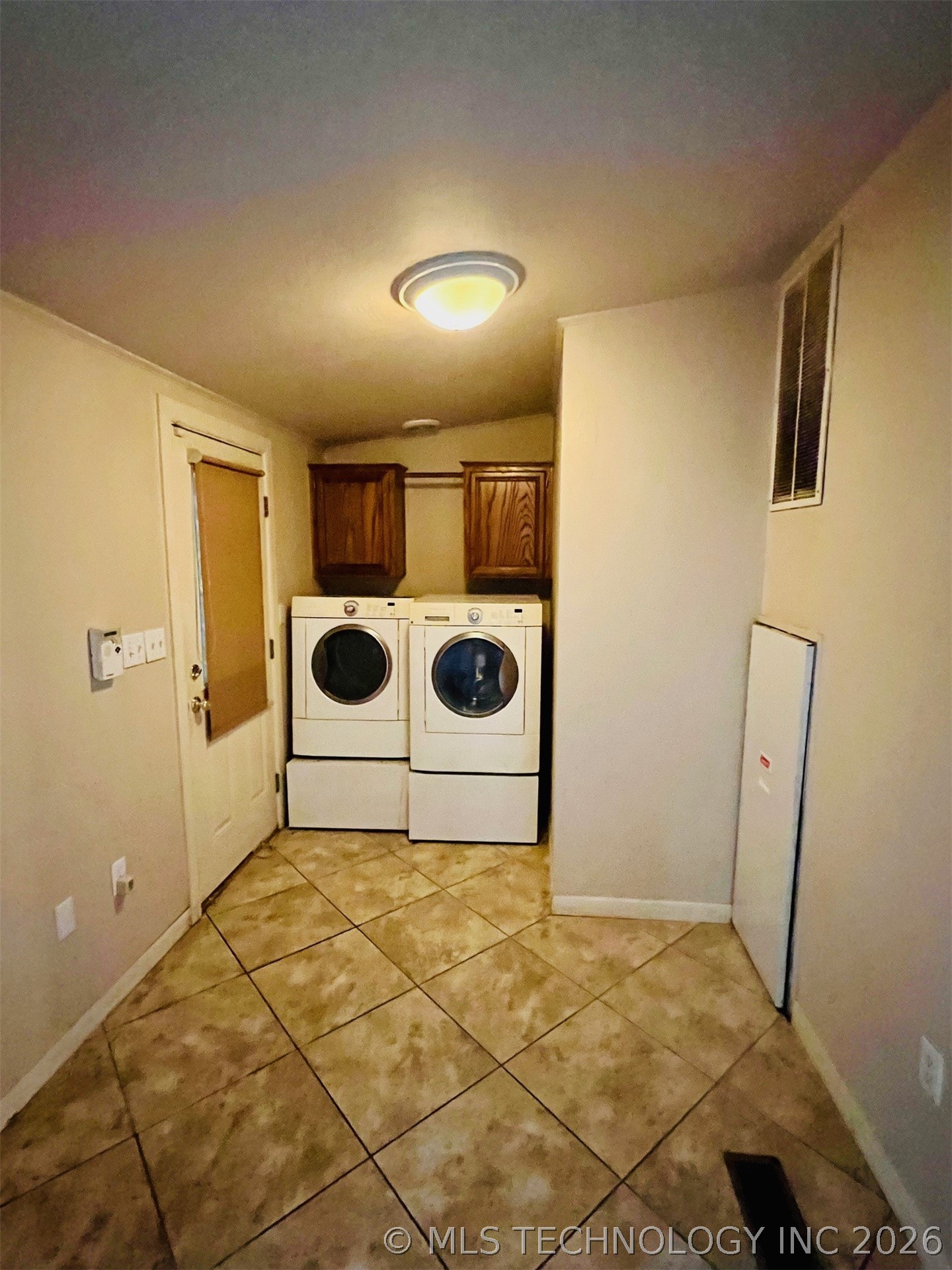4826 Willis Drive Property Photo 15