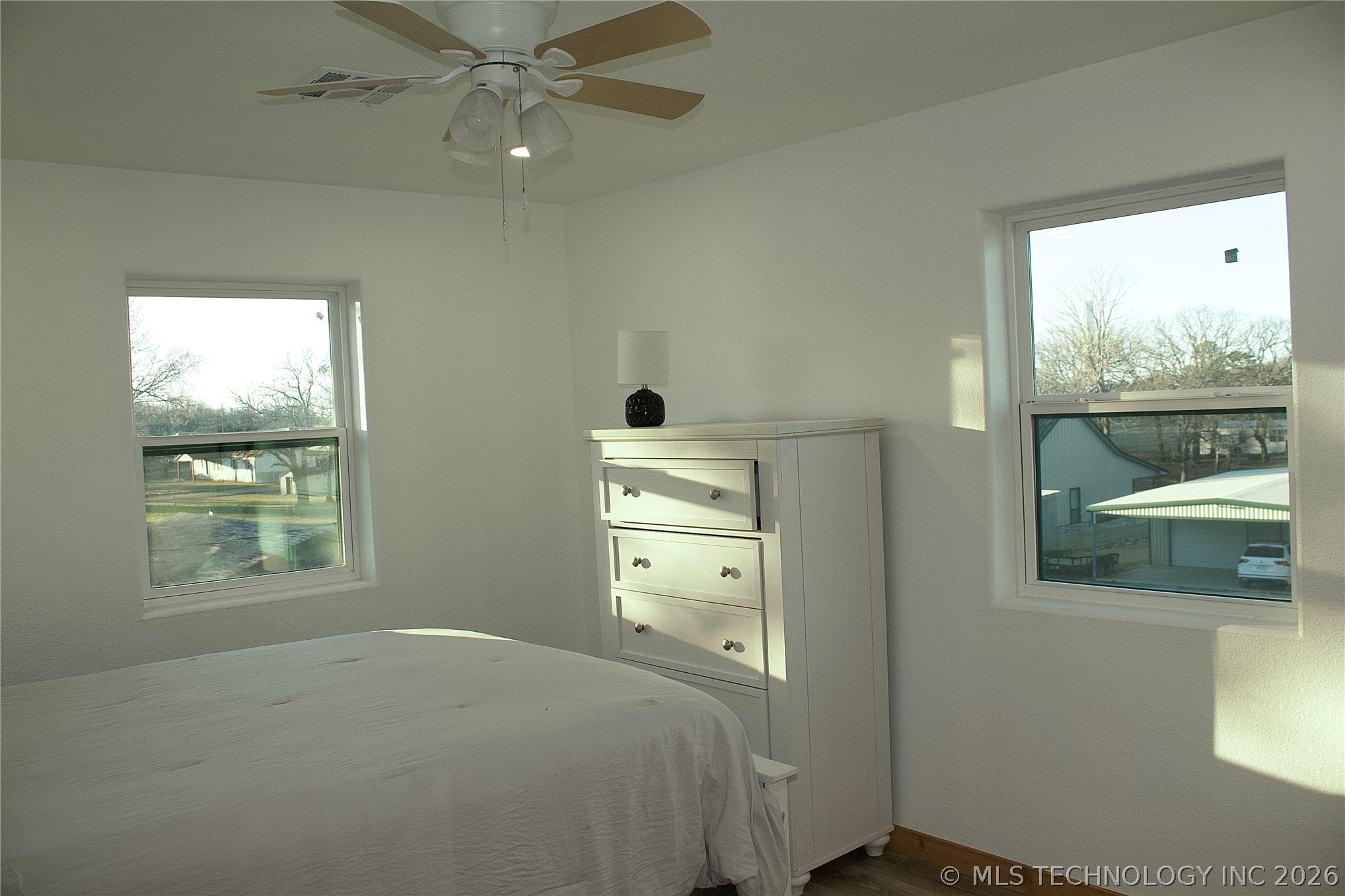6129 Dixie Property Photo 16