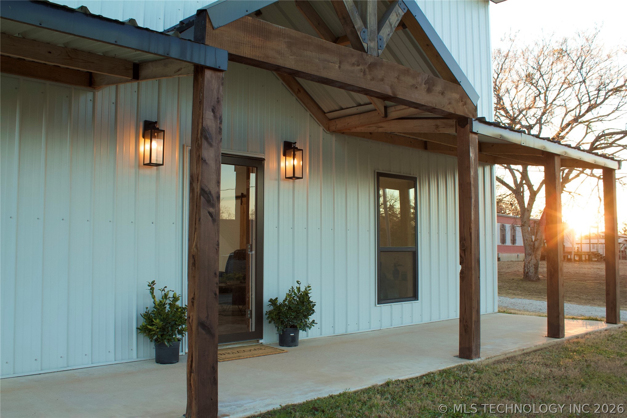 6129 Dixie Property Photo 27