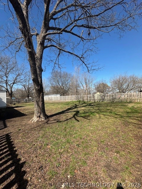 508 E Paul Property Photo 4