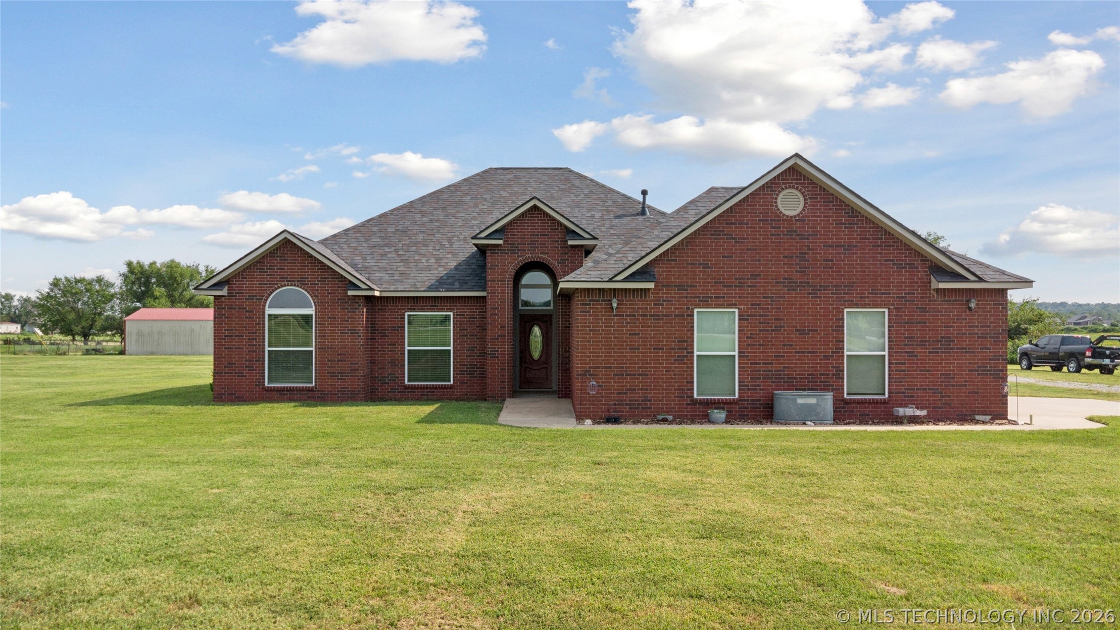 19854 E 470 Road Property Photo 1