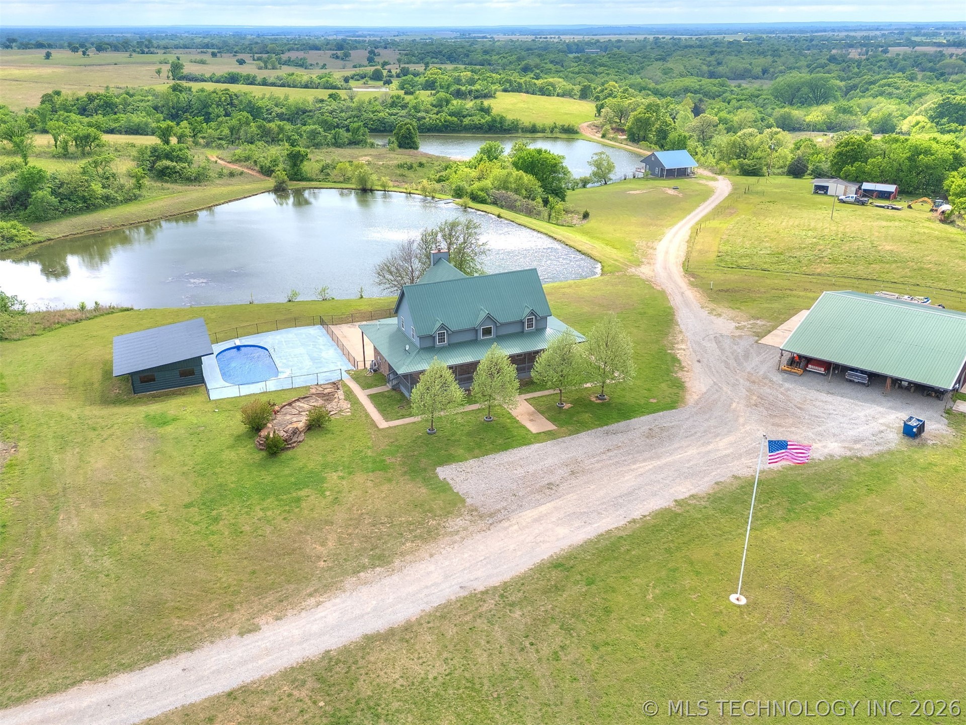 22825 Ns 406 Road Property Photo 1