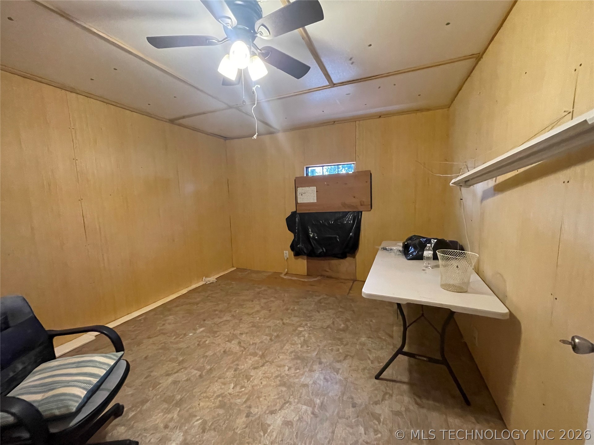 22637 Fishmarket Road Property Photo 8