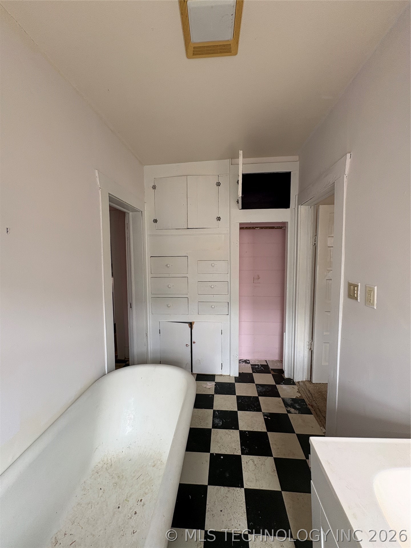 43 G Ne Property Photo 16