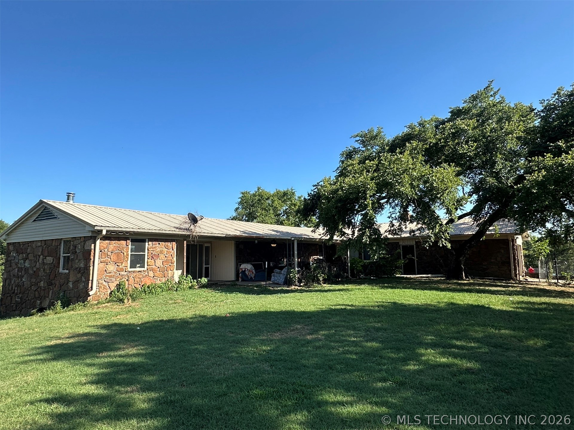 595 Nw 1025th Property Photo 1