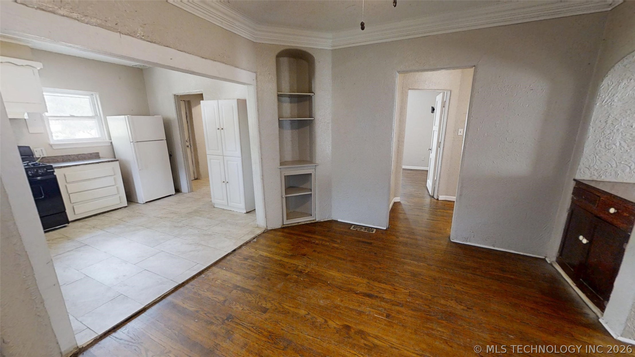 855 N Delaware Place Property Photo 11