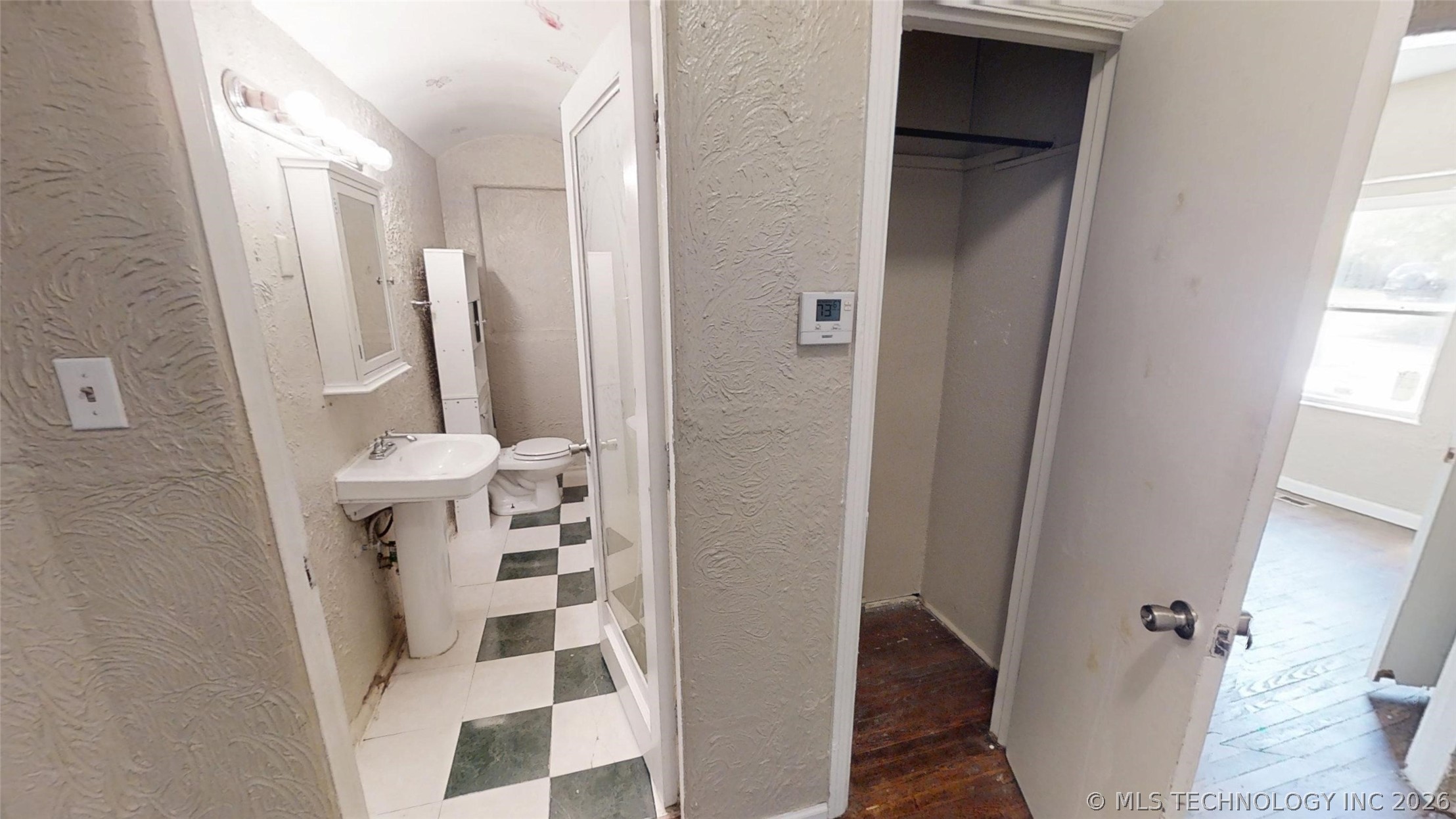855 N Delaware Place Property Photo 20