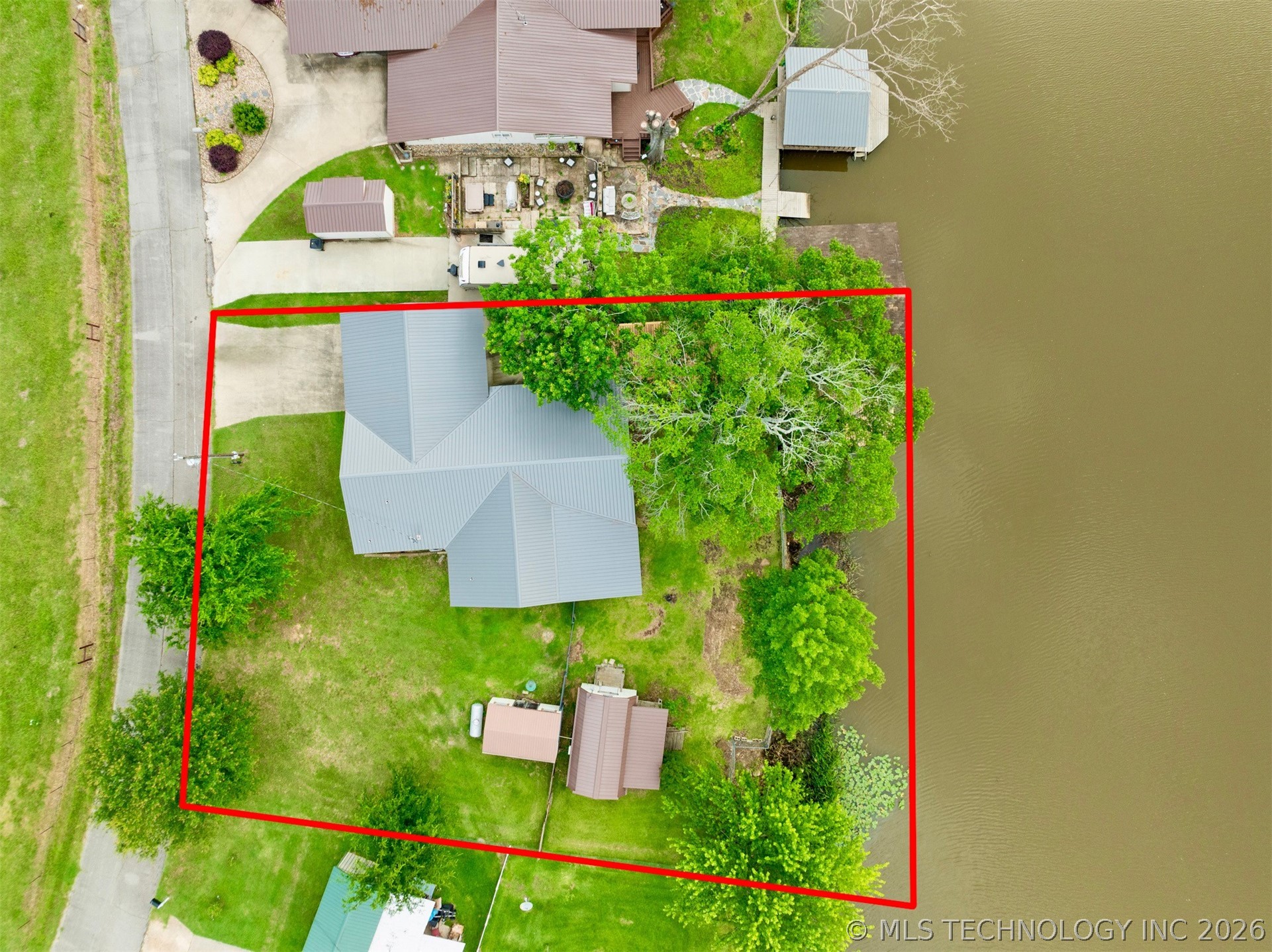 1205 Lakeside Property Photo 6