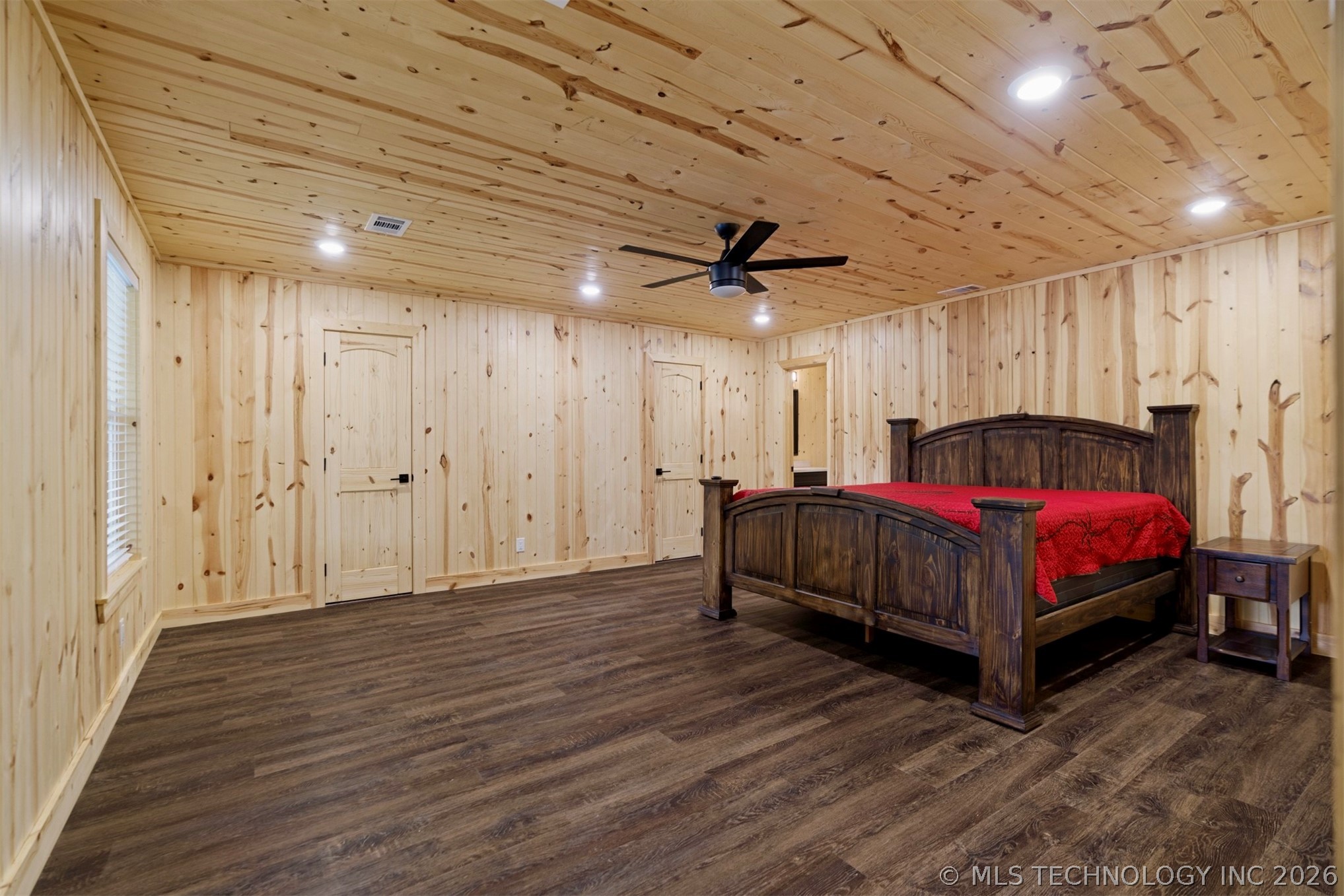 1205 Lakeside Property Photo 11