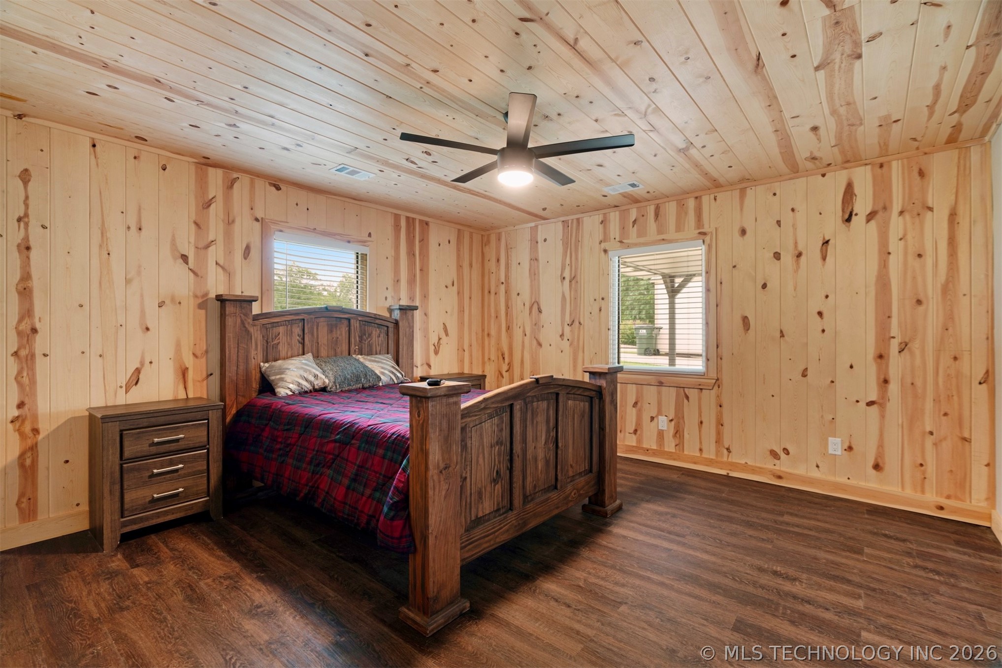 1205 Lakeside Property Photo 16