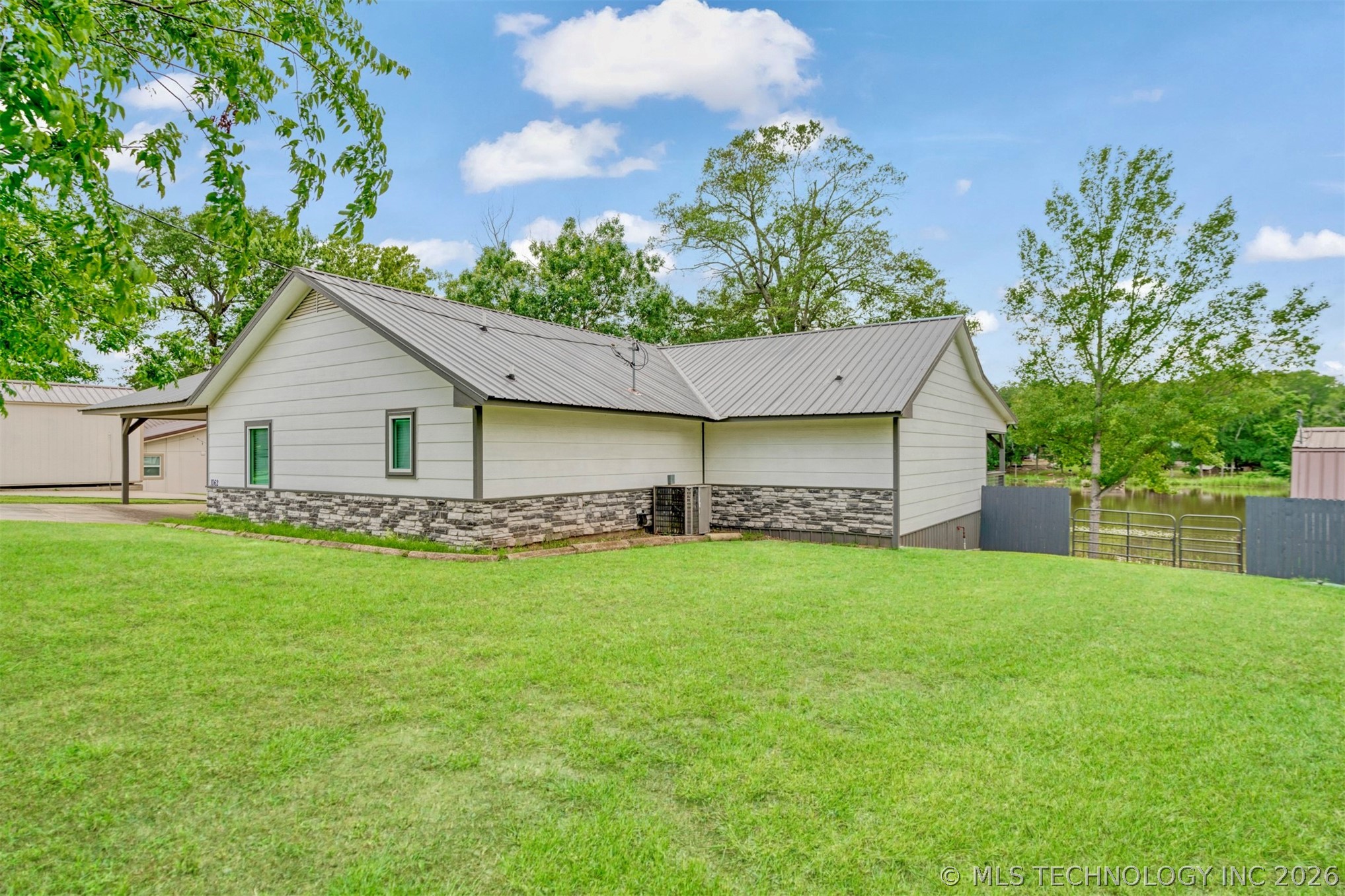 1205 Lakeside Property Photo 33