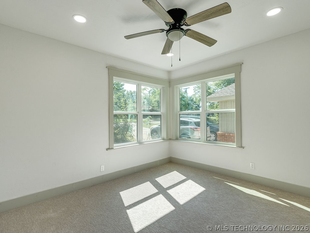 531 N Crownpoint Property Photo 16
