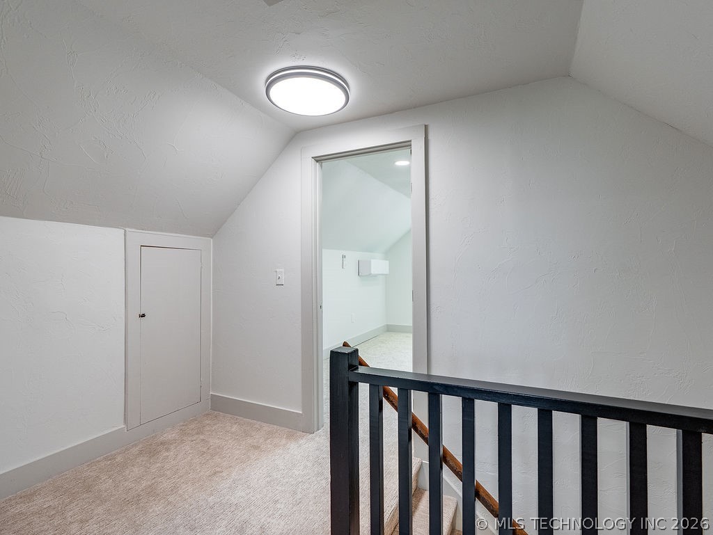 531 N Crownpoint Property Photo 20