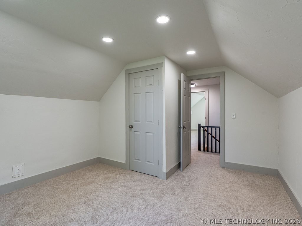 531 N Crownpoint Property Photo 23