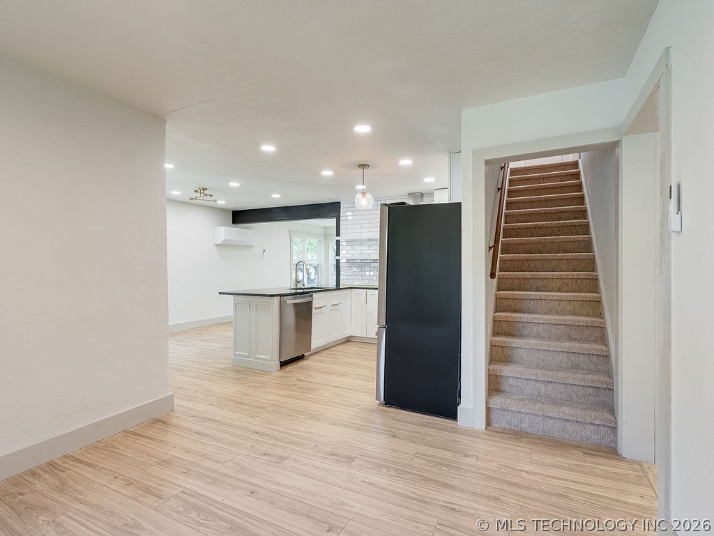 531 N Crownpoint Property Photo 33