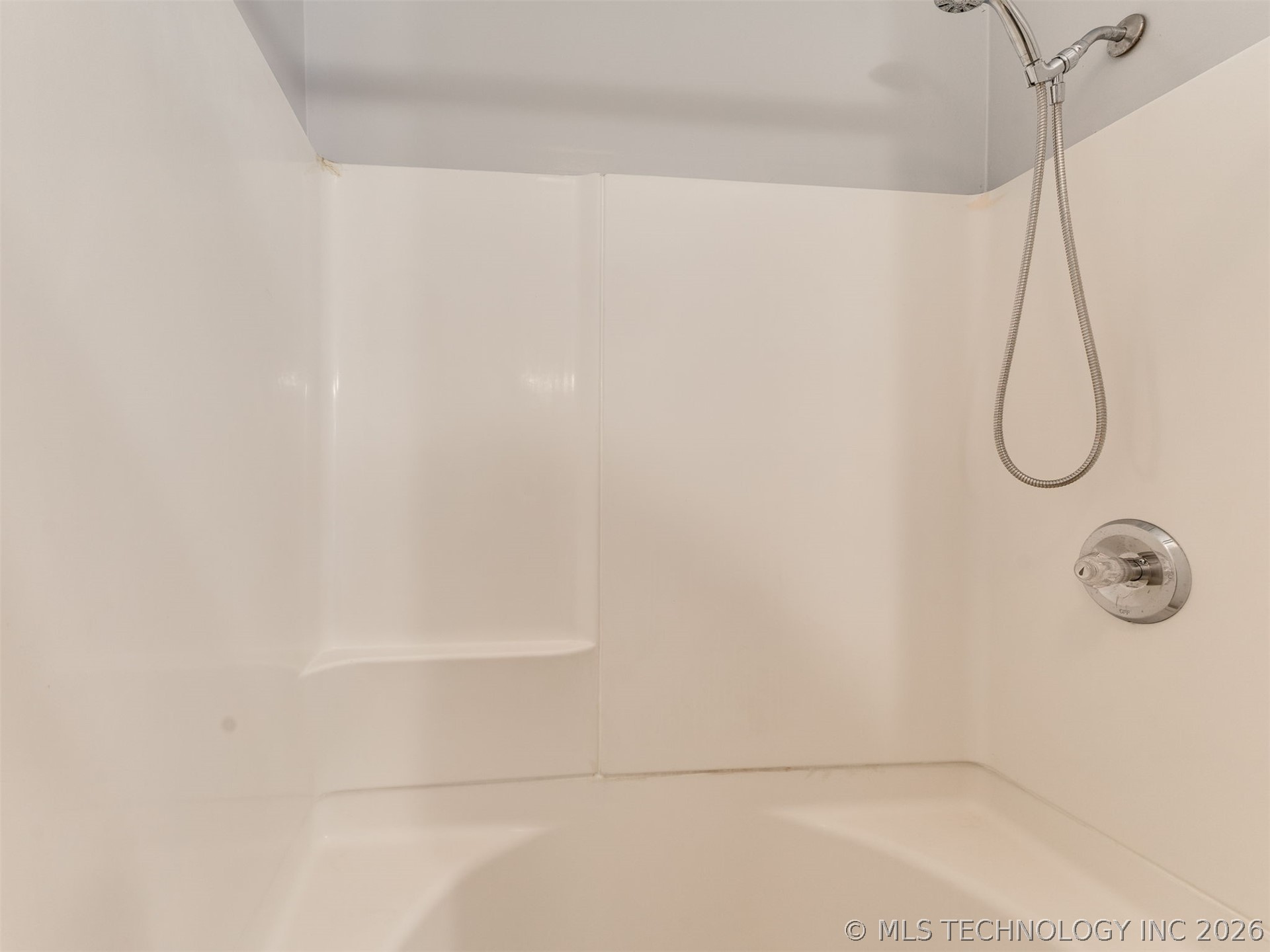 2524 W 51st Street Property Photo 33