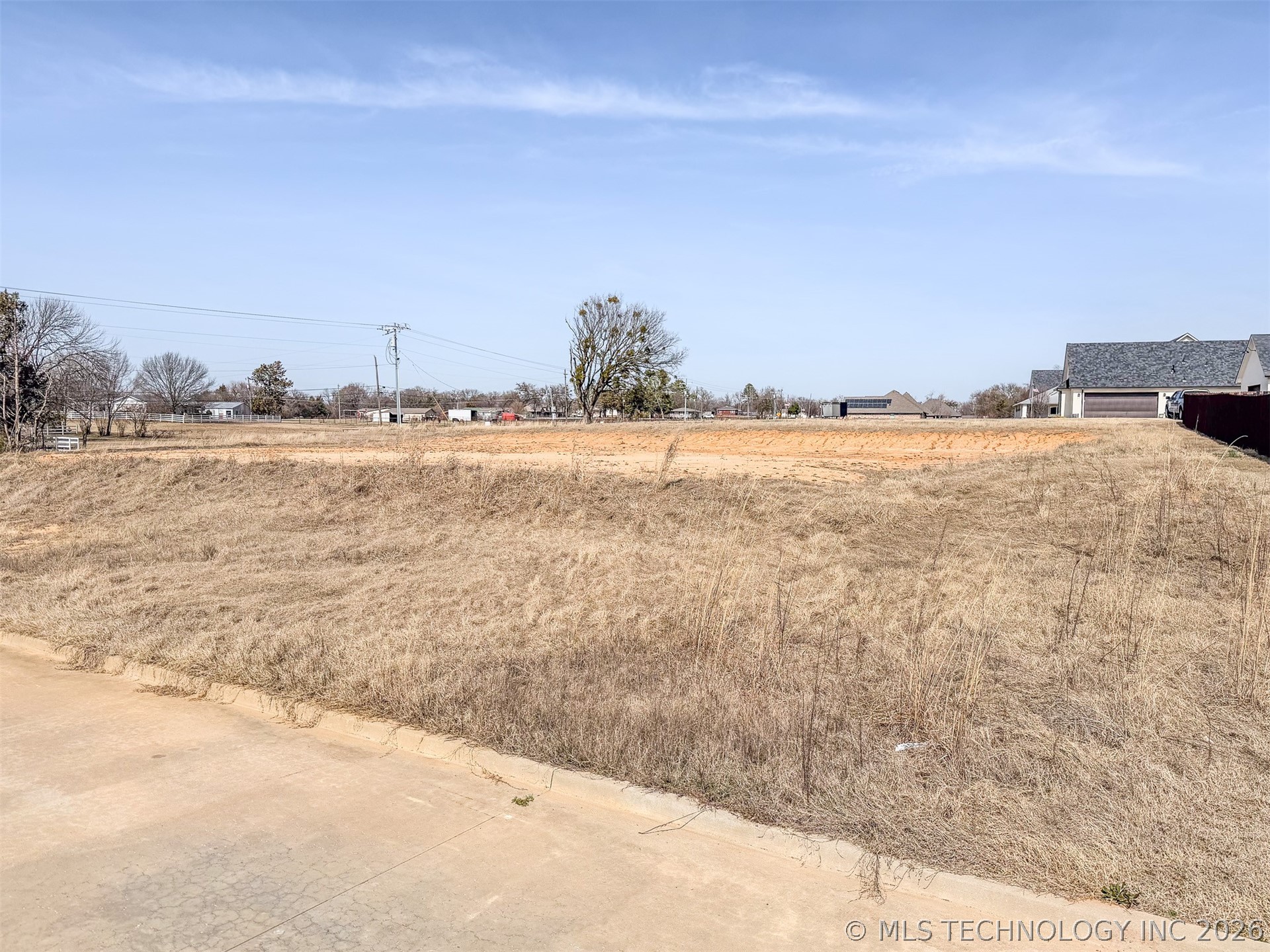 12320 County Road 3570 Property Photo 1