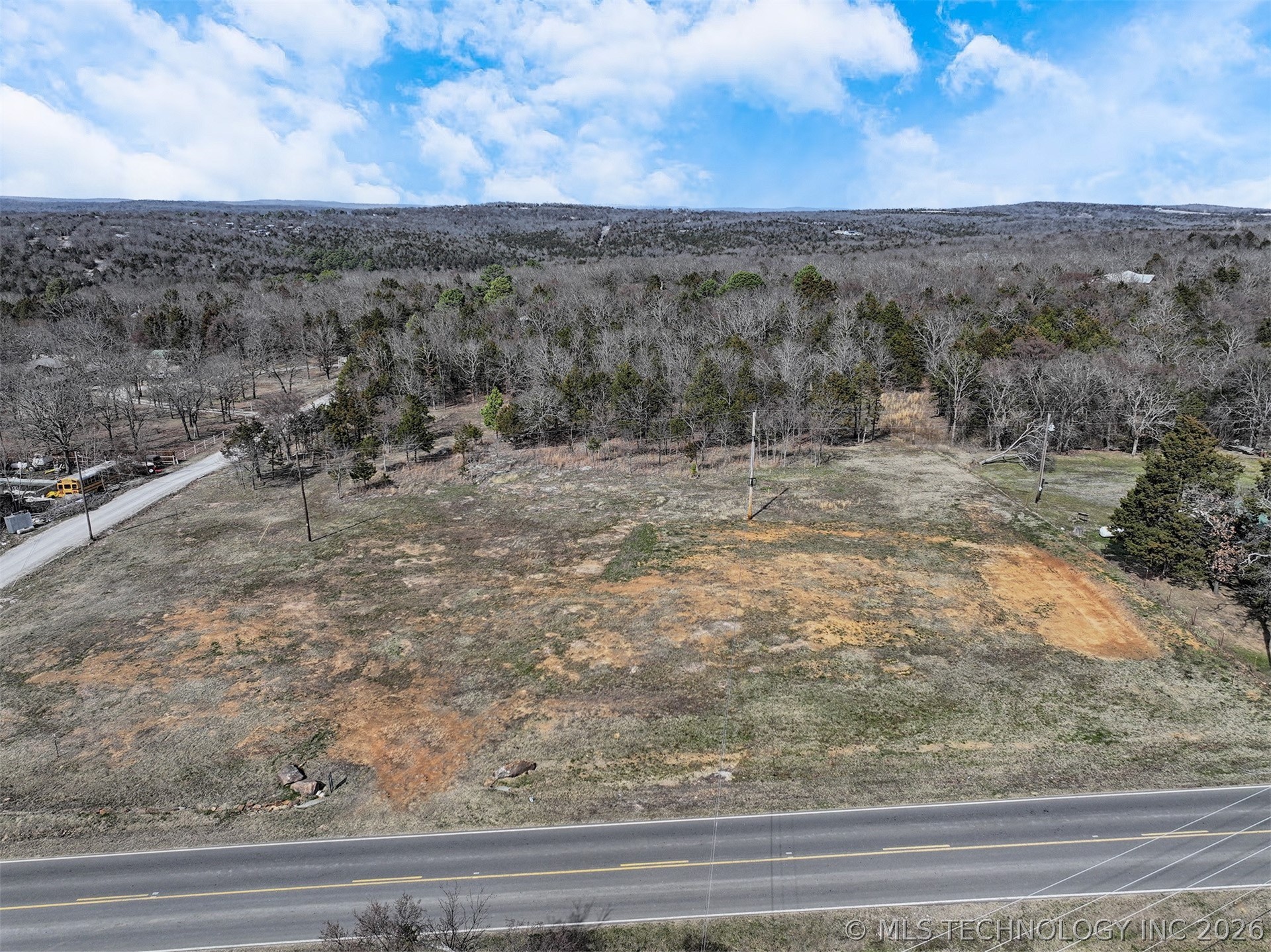 449254 Hwy 100 Property Photo 1