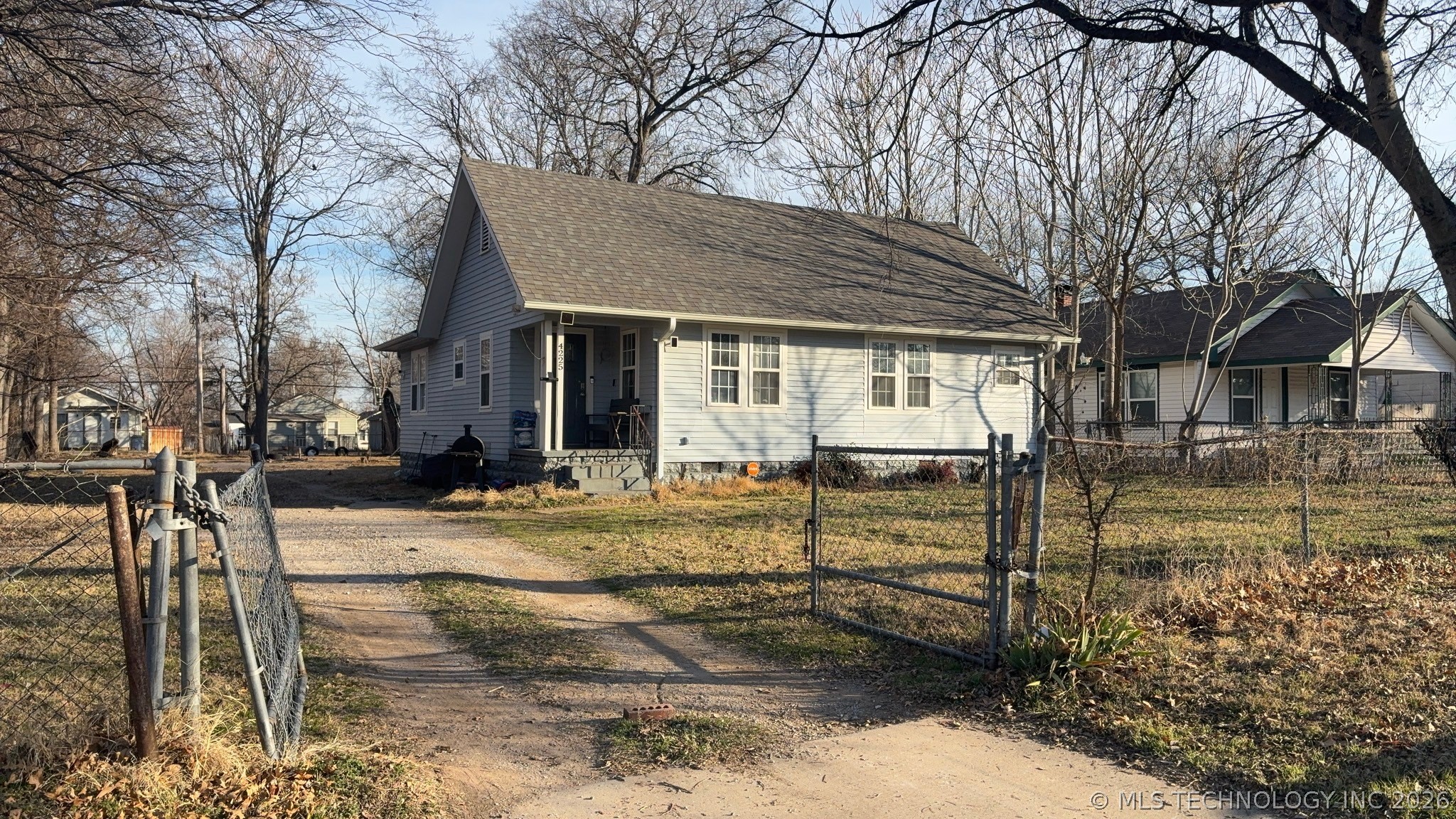 4225 E 2nd Place Property Photo 1