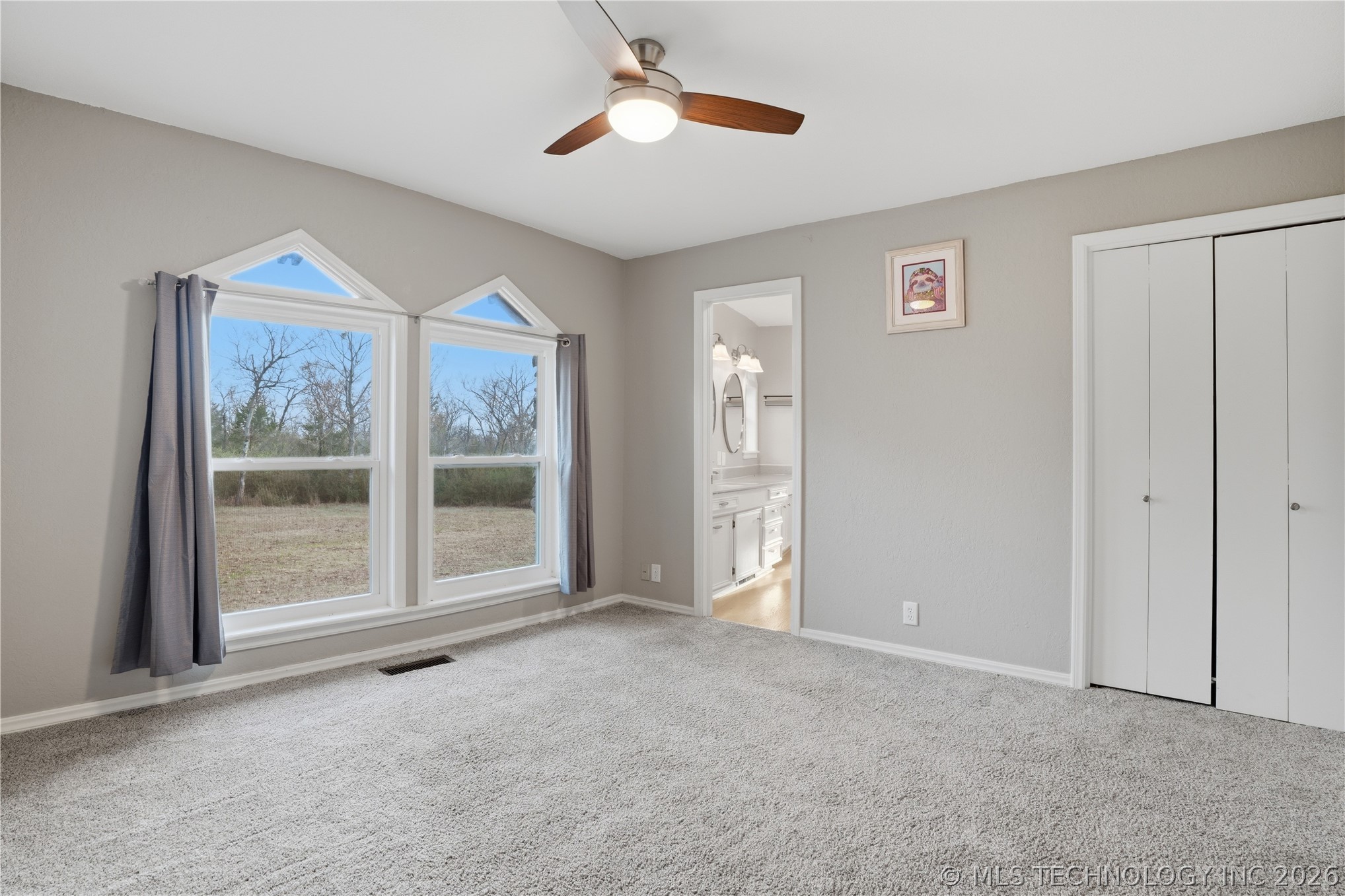 140 W Taylor Drive Property Photo 40