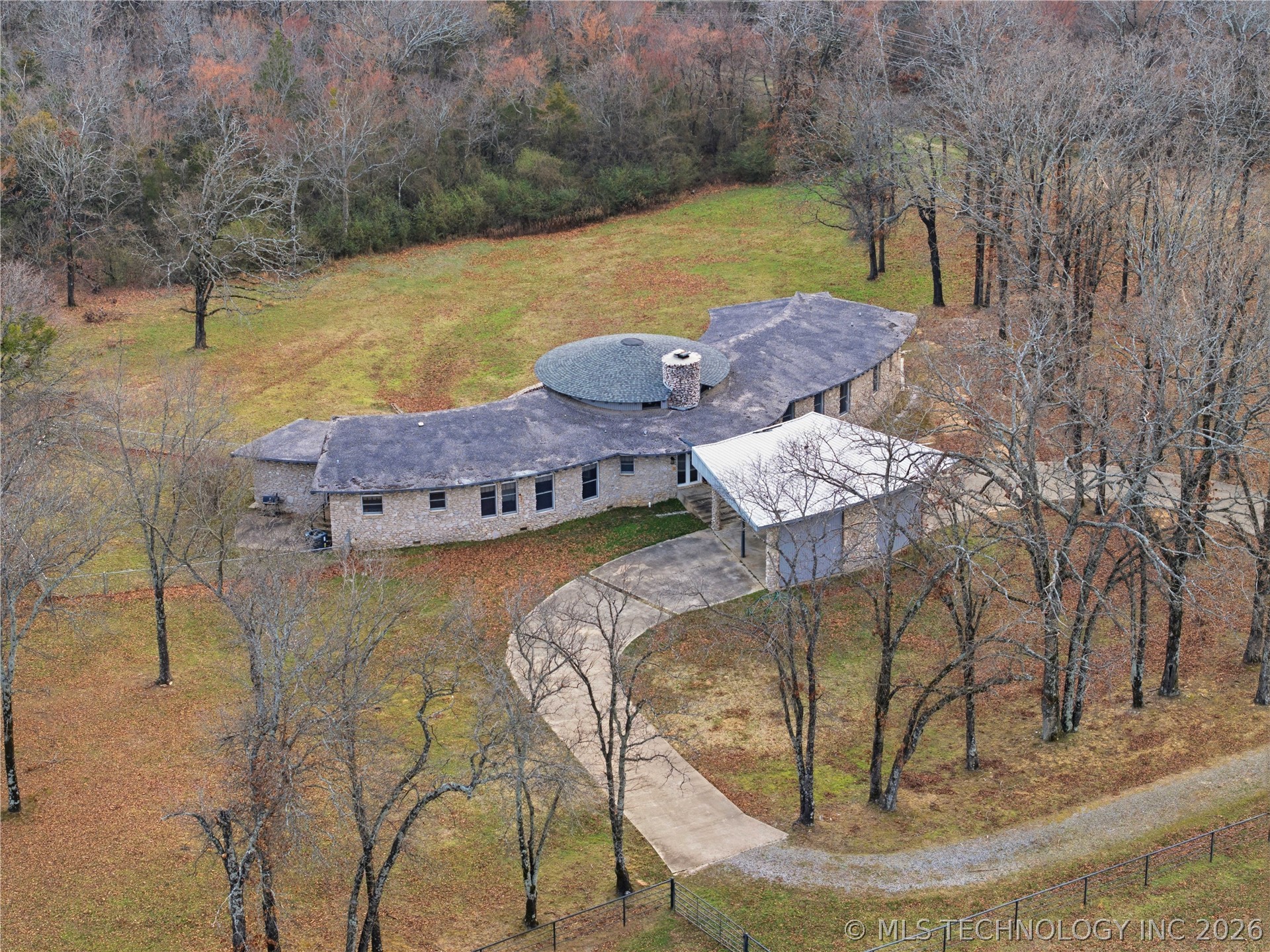 140 W Taylor Drive Property Photo 61