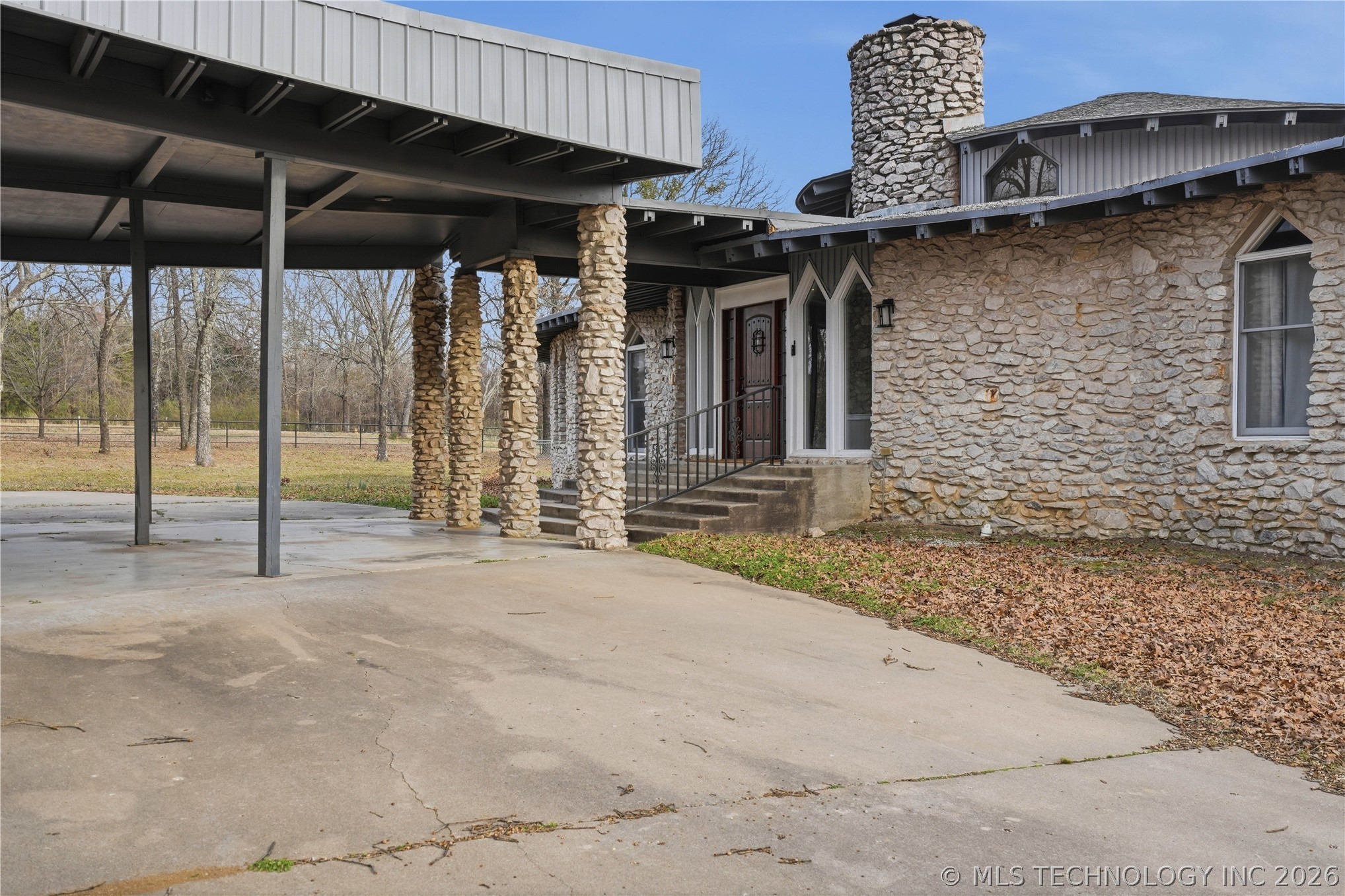 140 W Taylor Drive Property Photo 69