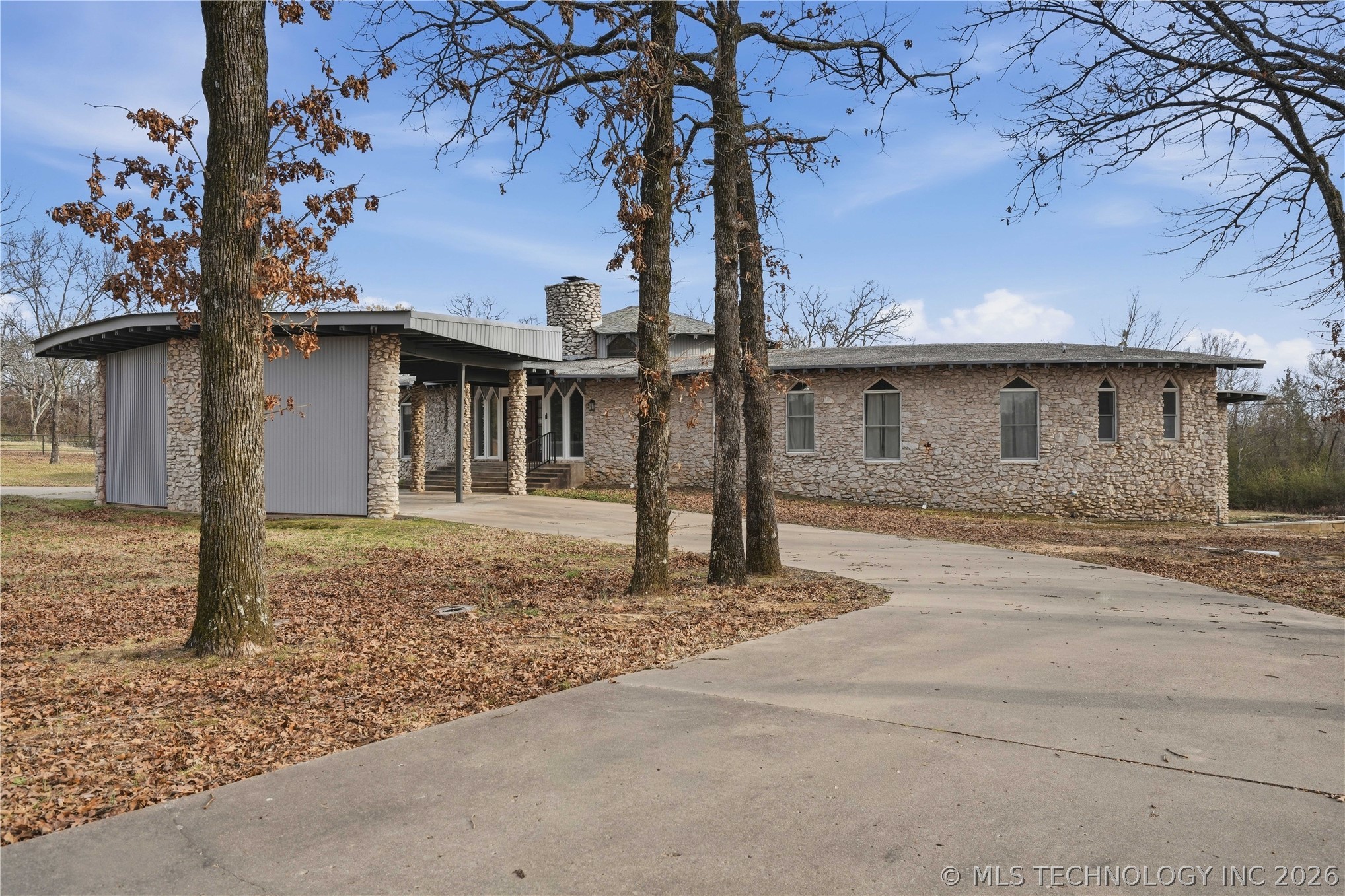 140 W Taylor Drive Property Photo 74