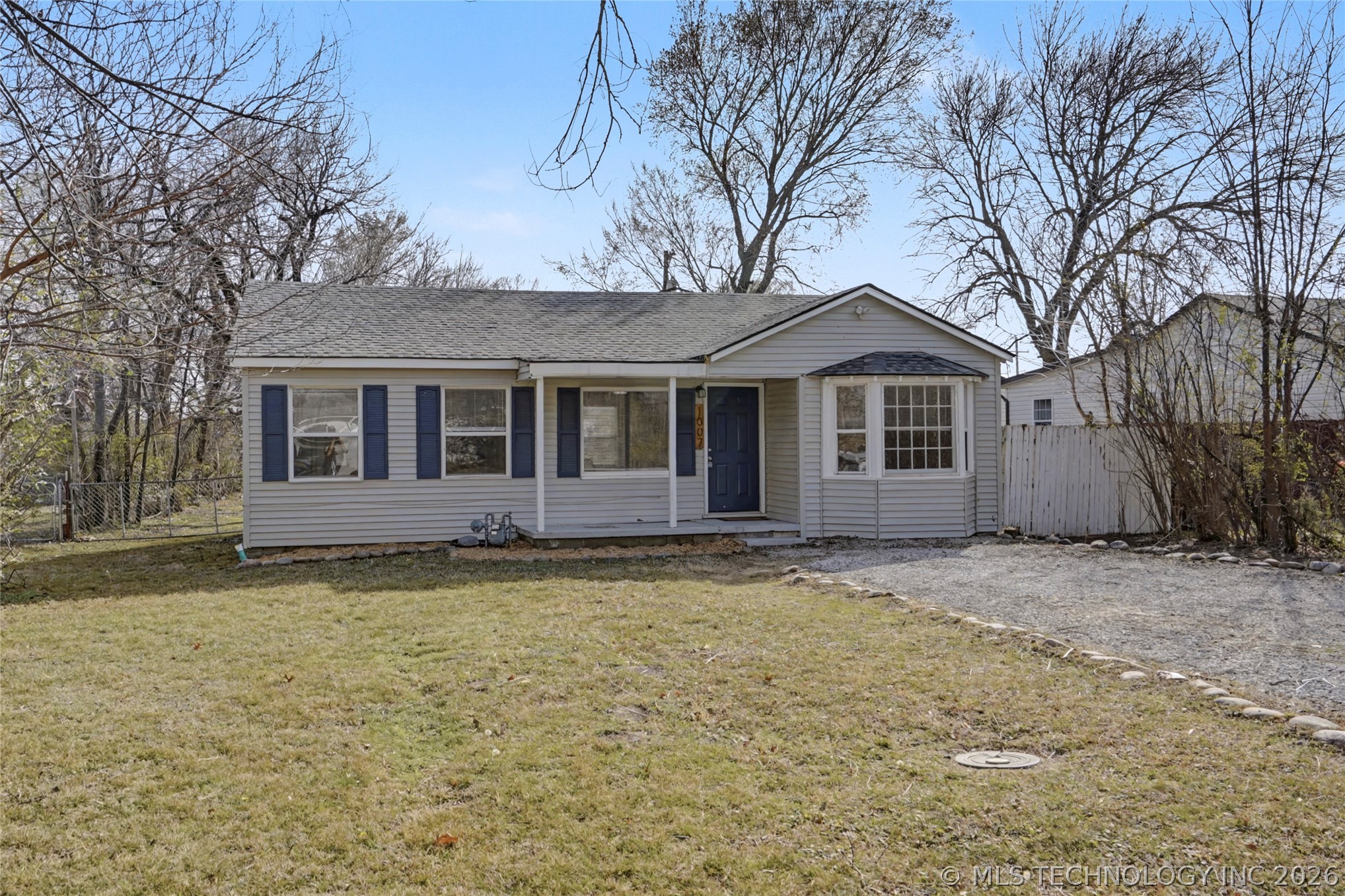 1007 Wesley Drive Property Photo 1