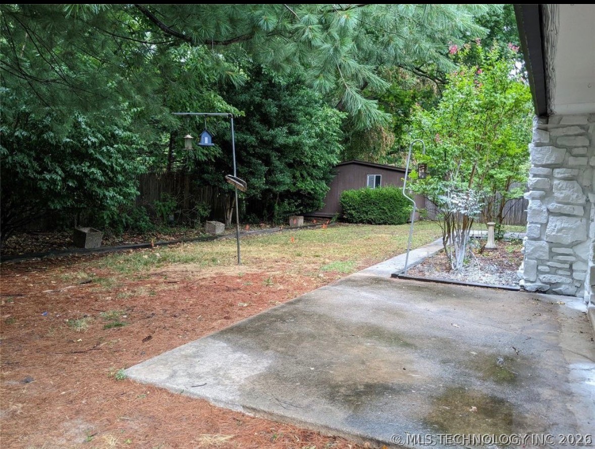 7732 S 69th East Place Property Photo 6