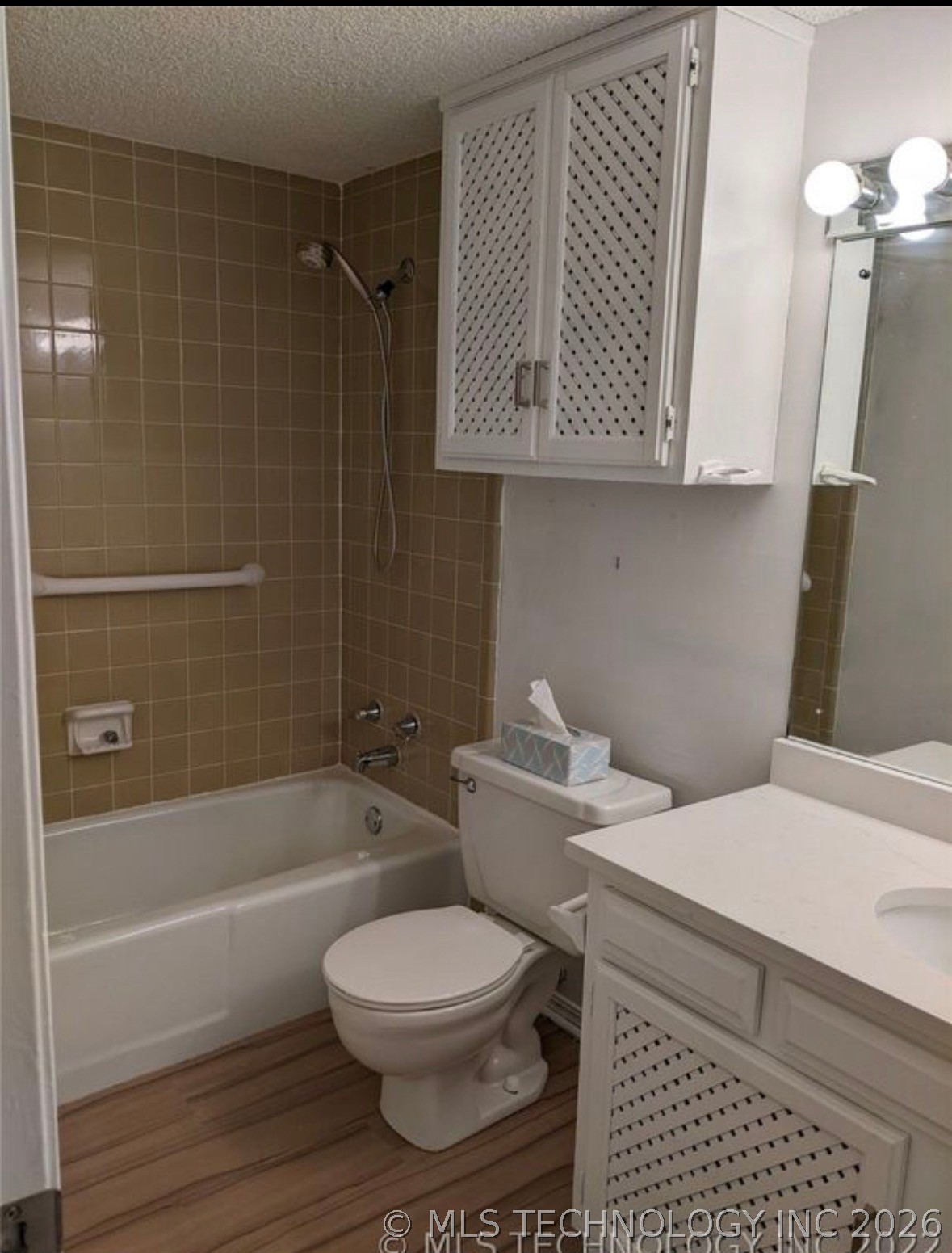 7732 S 69th East Place Property Photo 9