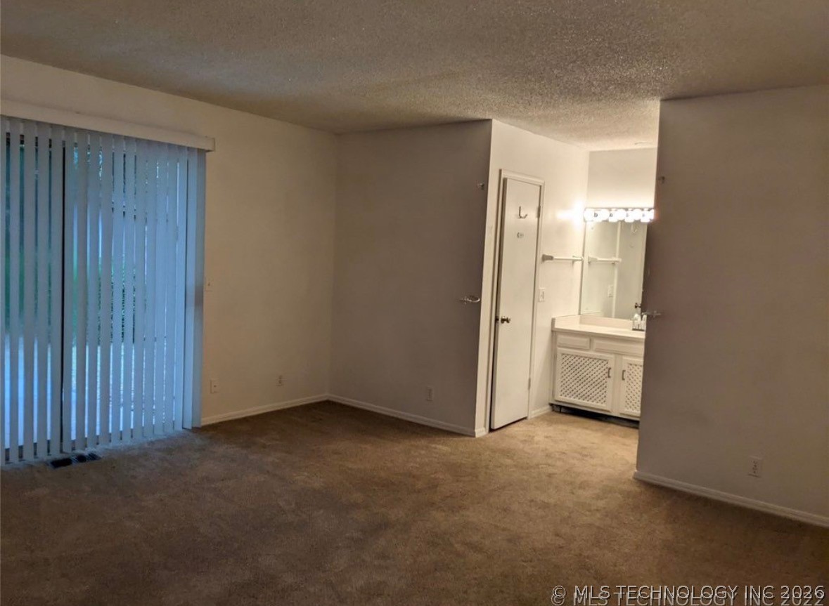 7732 S 69th East Place Property Photo 11