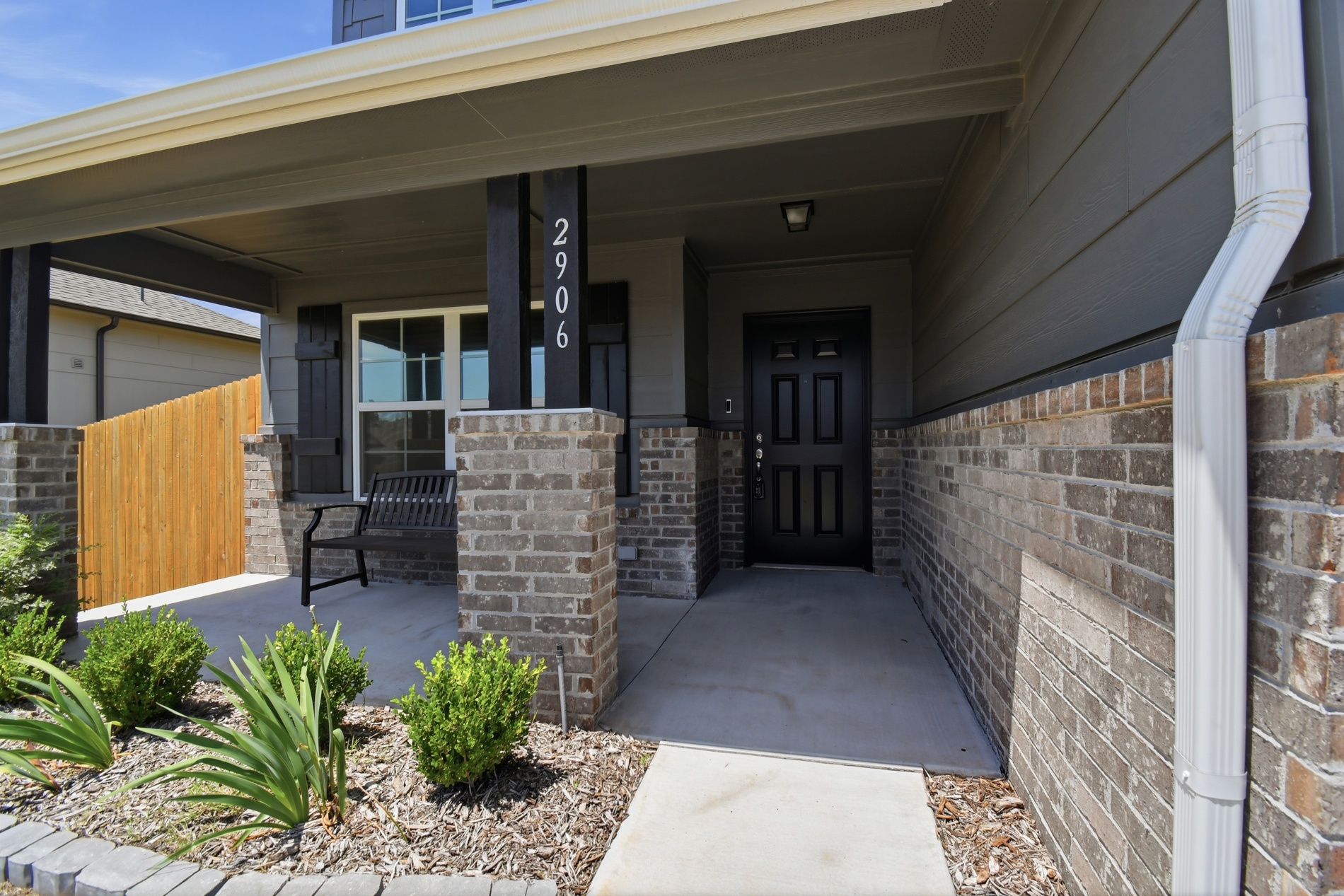 2906 W Albuquerque Place Property Photo 4