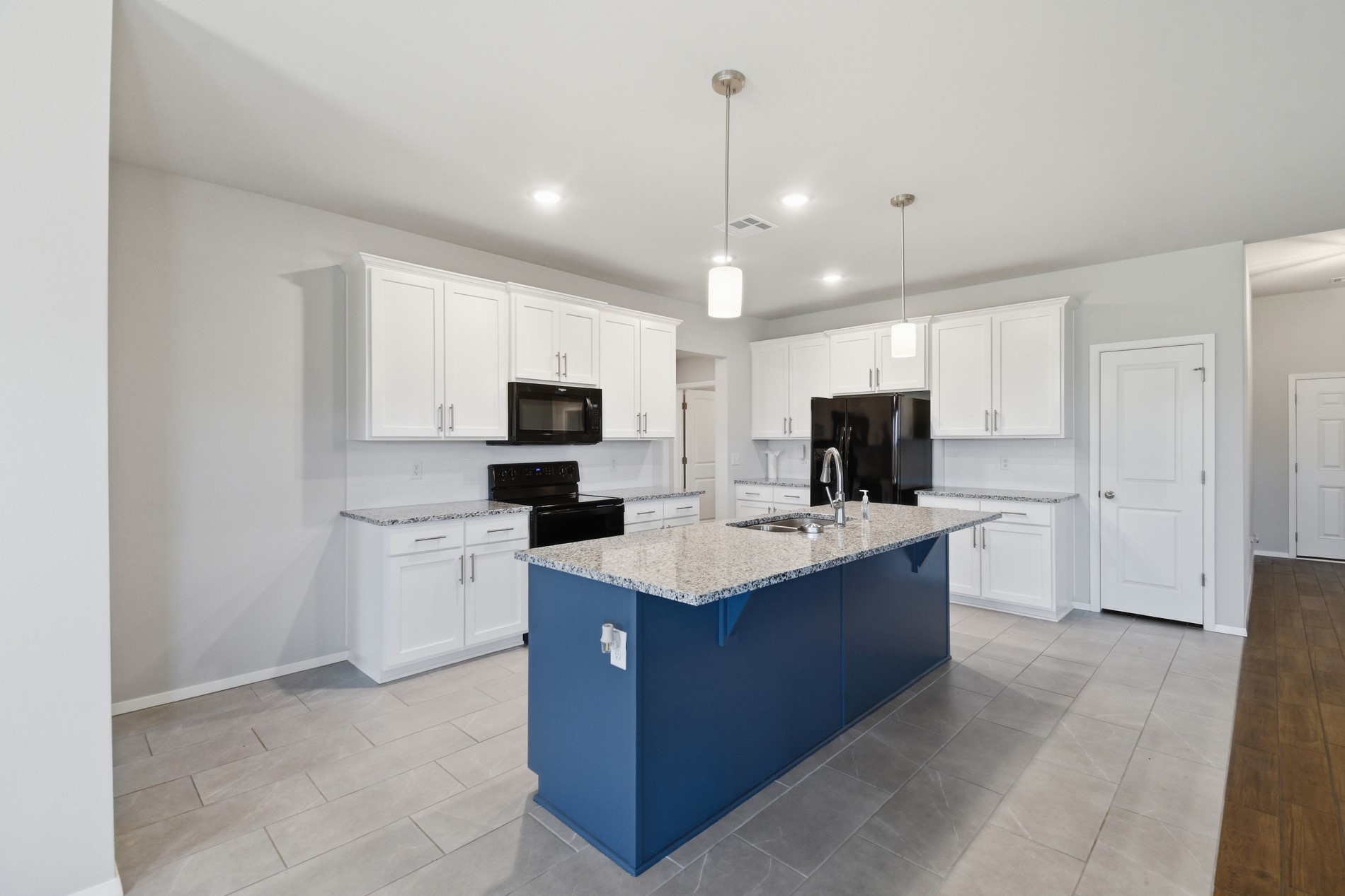2906 W Albuquerque Place Property Photo 11