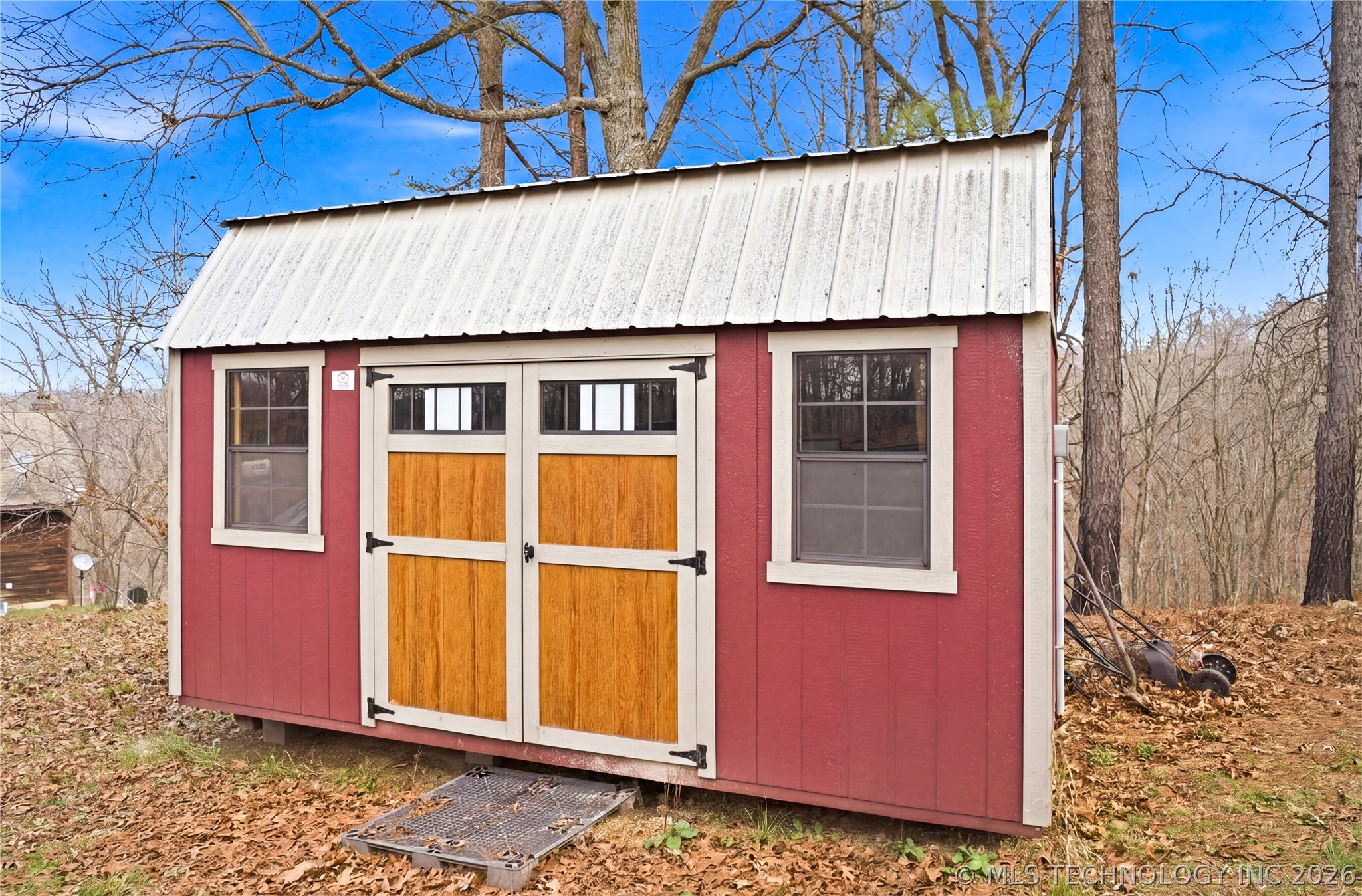 6611 N Starr Ridge Road Property Photo 11